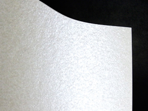 ファンシーペーパー「キュリアスホワイト」